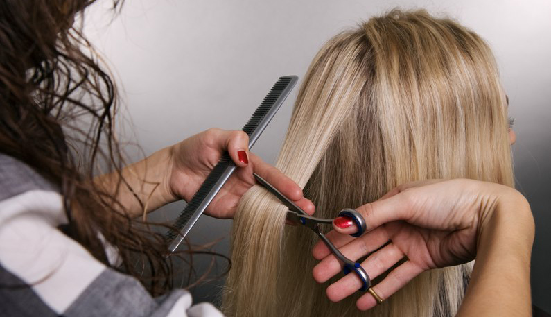 DIPLOMA IN HAIR DESIGNING